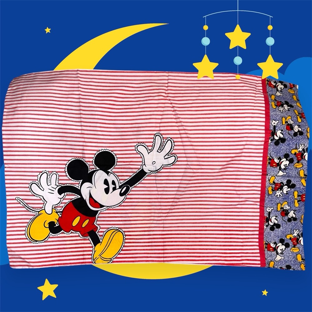 Vintage 90’s NWOT Disney Mickey Standard Size Pillowcase